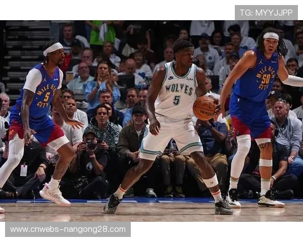 邓恩冲突推搡东契奇遭驱逐,湖人快船德比火药味浓 邓恩冲突推搡东契奇遭驱逐,湖人快船德比火药味浓