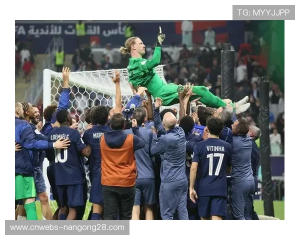 萨福诺夫四扑点球创纪录，巴黎门神一己之力奠定六冠王基石